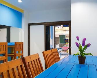 Huahin Night Market Hostel - Hua Hin - Essbereich