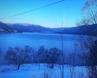 Stor Hytte Med 4 Soverom Og Panoramautsi - Rjukan - Buiten zicht