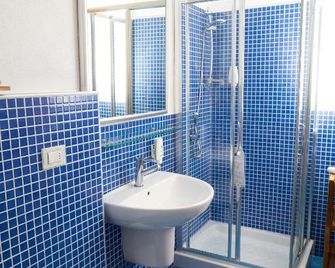 Casa Junno - Mattinata - Bad