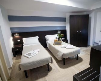 Albergo Cantiani - אנקונה - חדר שינה