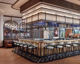 Hollywood Casino Aurora - Aurora - Bar