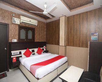 OYO 18541 Hotel Haridev - Roorkee - Camera da letto