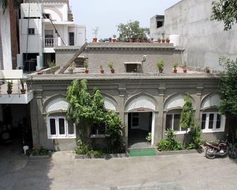 Goroomgo Tourist Guest House Amritsar - Amritsar - Edificio