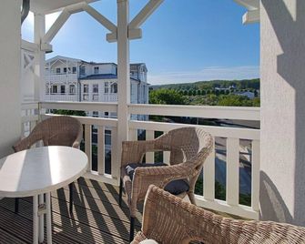 Seepark Sellin by Rujana - Ostseebad Sellin - Balcony