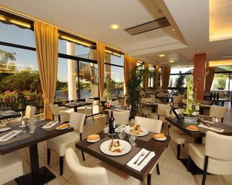 Brit Hotel du Lac - Saint-Paul-lès-Dax - Ristorante