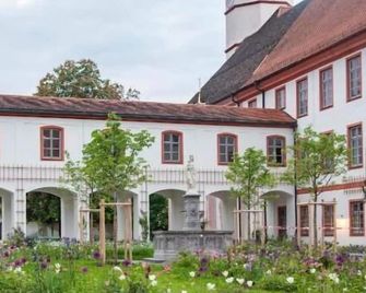 Hotel Josef im Kloster Beuerberg - Eurasburg (Opper-Beieren)