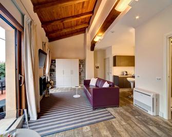 Navona Palace Luxury Inn - Rome - Living room
