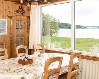 Spacious Holiday Home in Storvorde With Sea Nearby - Skanderborg - Sala pranzo