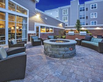 Residence Inn by Marriott Rochester Henrietta - Rochester - Patio
