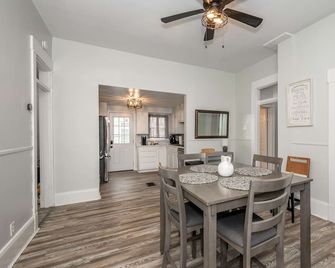 Harrison 3br, Walk Downtown, Sleeps 6 - Harrison