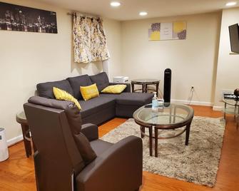 Charming B&B close to Salem and Boston - Lynn - Sala de estar