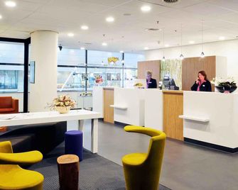 Mercure Hotel Schiphol Terminal - Schiphol - Byggnad