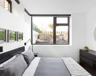 Designer 2 Bdr Garden Suite (Arbutus/Kits/Ubc) - Vancouver - Habitación