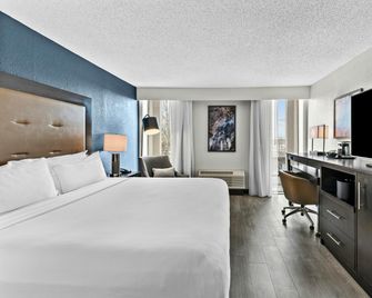 DoubleTree by Hilton Raleigh Midtown - Raleigh - Slaapkamer
