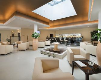 Wellness Hotel Diamant - Hluboká nad Vltavou - Lobby