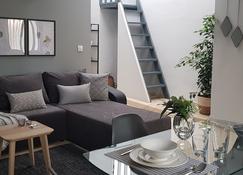 Apt22 stylish apartment close of Heraklion center - Nea Alikarnassos - Huiskamer