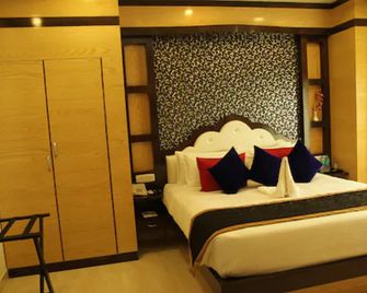 Hotel Sonartori - Agartala - Bedroom