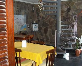 Pousada Riacho Doce - Caraguatatuba - Sala de jantar