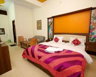 Hotel Midtown - Haridwar - Bedroom