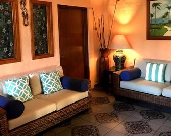 Javier Rodríguez Ramos - Sayulita - Wohnzimmer