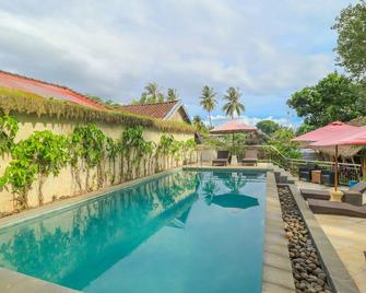 Senggigi Cottages Lombok - Mataram - Piscina