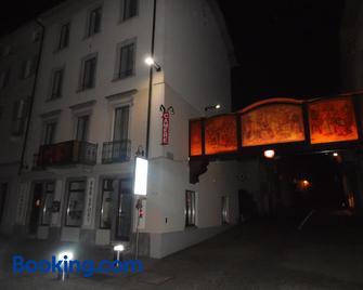 Garni Bar Sport - Mendrisio - Gebäude