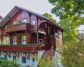 Appartement Captainshaus 1.3 - Heringsdorf - Building