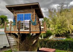 Rustic Tree House in the middle of town - Montrose - Bâtiment