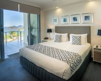 في يو إي أبارتمينتس ترينيتي بيتش - شاطئ ترينيتي - غرفة نوم