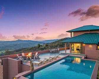 Luxury Retreat Overlooking Sonoma Valley - Glen Ellen - Pool