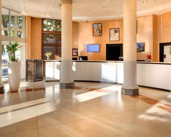 Hôtel Mercure Montpellier Centre Antigone - Montpellier - Lobby