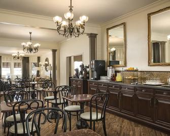 Victorian Inn - מונטריי - מסעדה