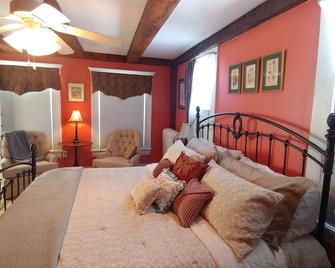 2 River Road Inn Cottages - Cape Neddick - Schlafzimmer