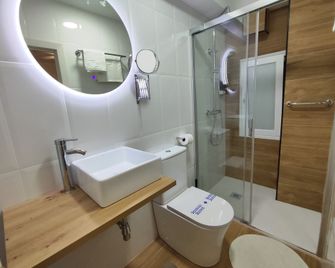 Hostal Lucy - Santander