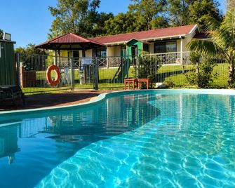 Karri Forest Motel - Pemberton - Pool