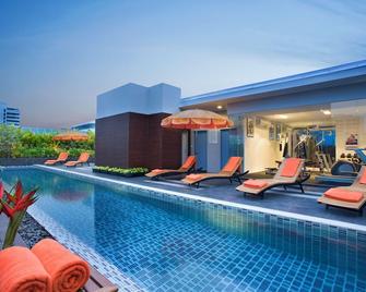 Citadines Sukhumvit 11 Bangkok - Bangkok - Piscina