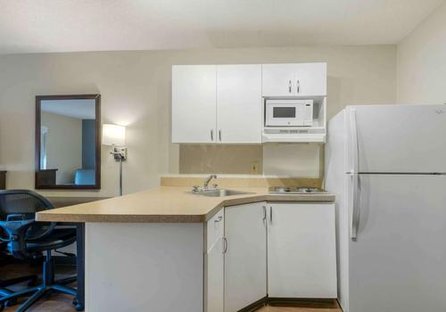 Extended Stay America Select Suites - Charlotte - University Place - E  McCullough Dr, Charlotte – Updated 2023 Prices