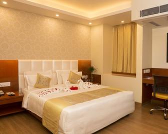 Amalfi Grand - Patna - Schlafzimmer