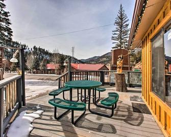 Cozy Red River Condo - Walk to Chair Lift! - Red River - Balcón