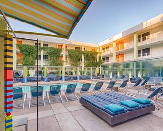 The Clarendon Hotel and Spa - Phoenix - Piscina