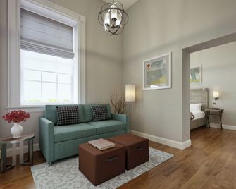 The Blackburn Inn and Conference Center - Staunton - Living room