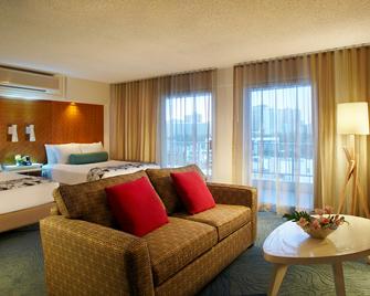 Oasis Hotel Waikiki - Honolulu - Bedroom