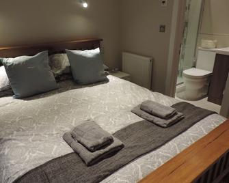4 Bed Farnborough Air Accommodation - Farnborough - Bedroom