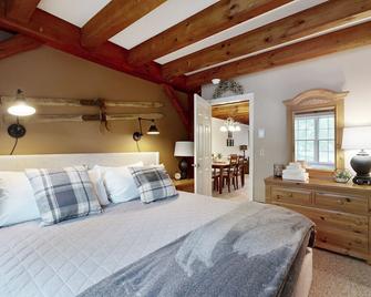 Comfy and charming condo w/ easy access to the slopes, shuttle, and restaurants - ベセル - 寝室