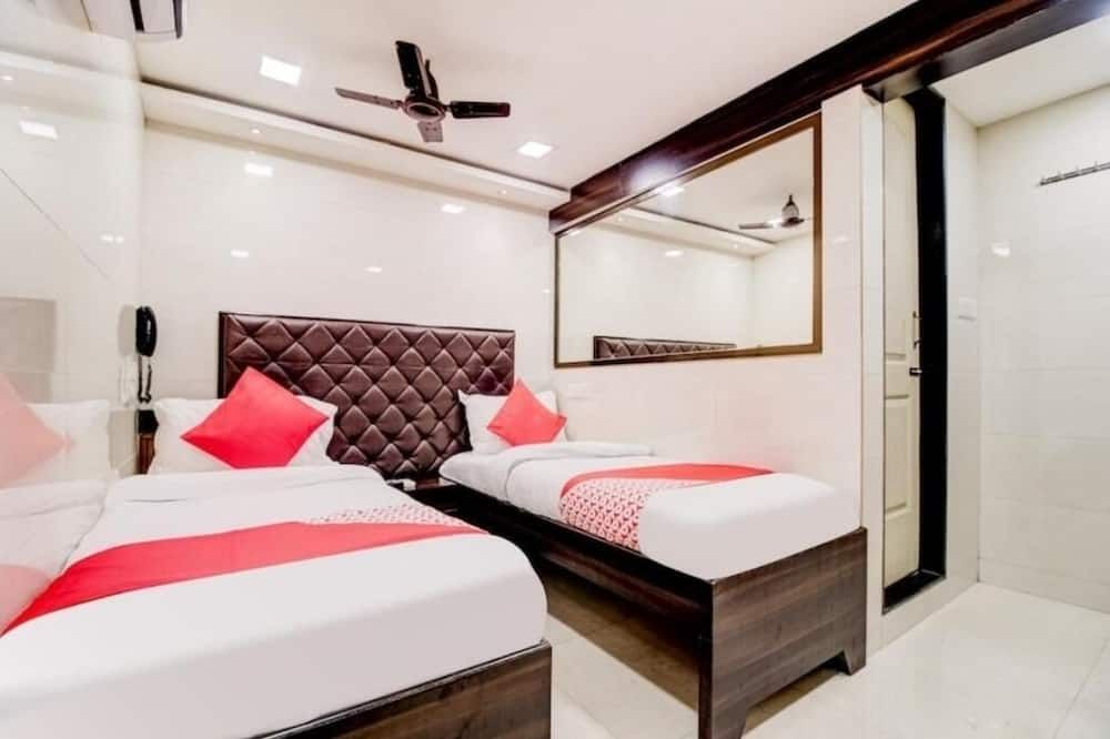 Hotel Qamar - מומבאי