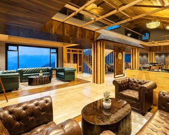 Justa Cliffend Resort & Spa, Mashobra - שימלה - לובי