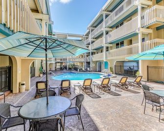 Kona Bali Kai 317 - Oceanfront 2 Bedroom Condo by RedAwning - Kailua-Kona - Piscina