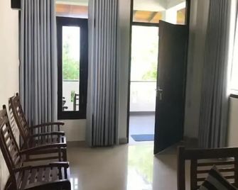 Unawatuna Beach Bungalow - - Unawatuna