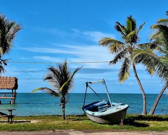 Luxury Pull Thru Rv lot with access to all the Resorts amenities! - Cudjoe Key - Beach