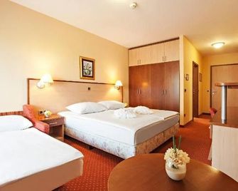 Hotel Zeleni Gaj - Veržej